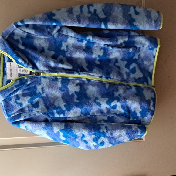 Amazon Essentials Blue Fleece Camo Hoodie jacket - Picture 5 of 8